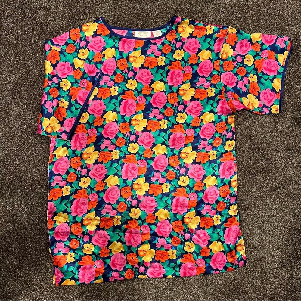 Vintage Victoria’s Secret Gold Label Floral Print Pajama Top M